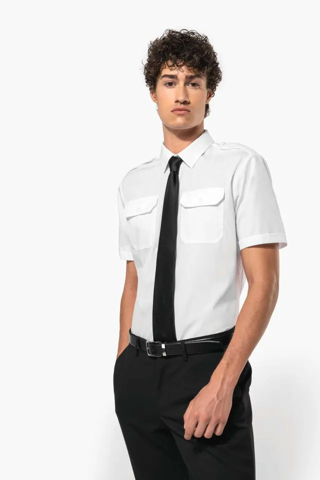 Kariban férfi rövid ujjú pilóta ing (K503), modellen