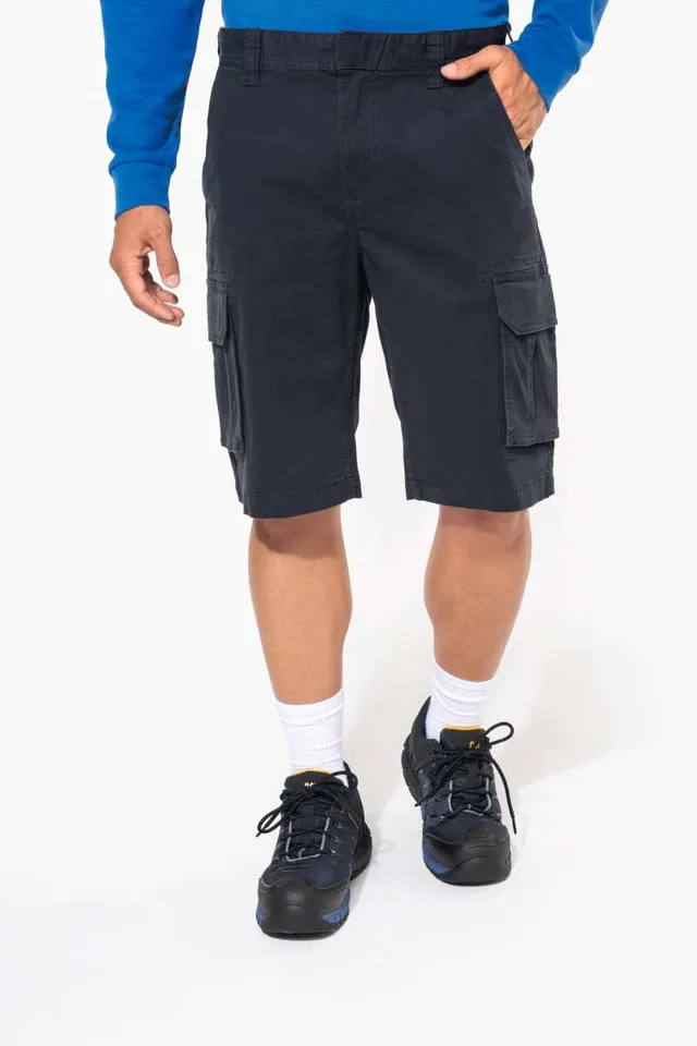 Kariban férfi sokzsebes bermuda Short nadrág (K754), modellen