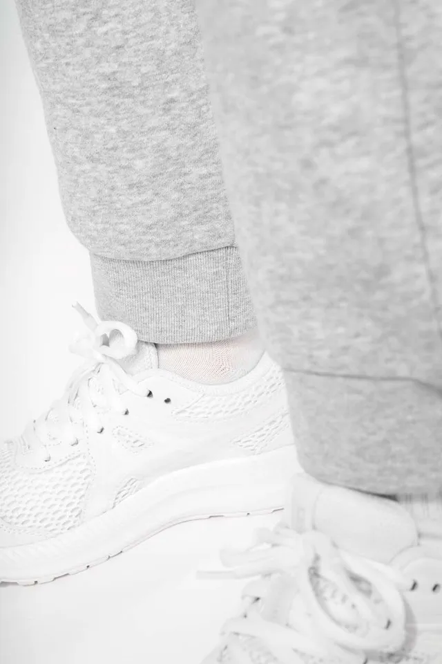 Kariban gyermek Jogging nadrág (K701), modellen
