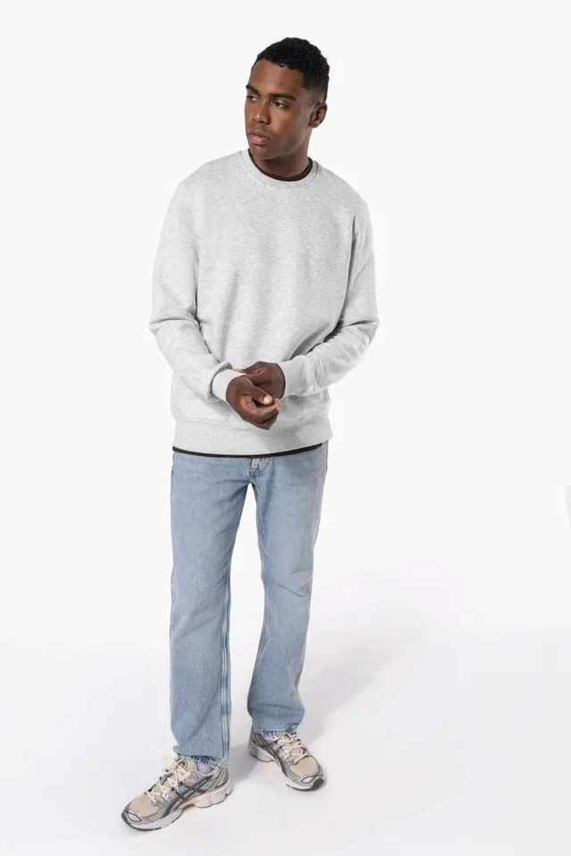 Kariban környakas férfi pulóver (K488), modellen