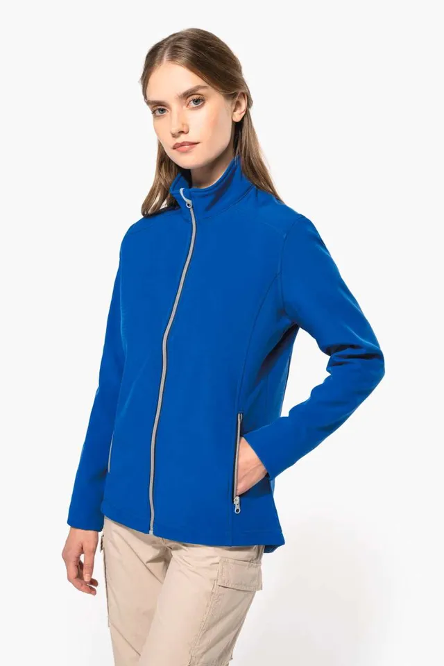 Kariban női 2 rétegű softshell kabát (K425), modellen