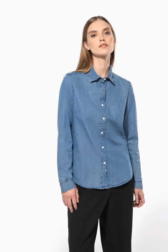 Kariban női Chambray ing (K509), modellen
