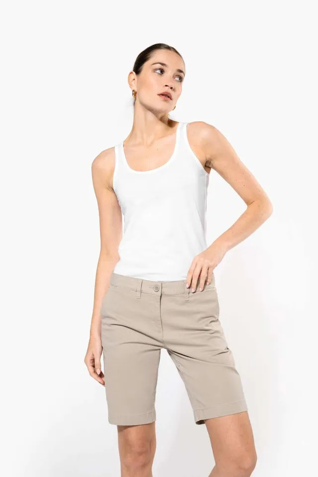 Kariban női chino bermuda Short nadrág (K751), modellen