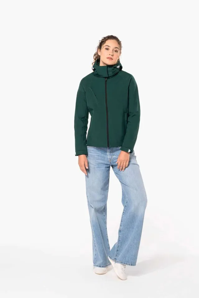 Kariban női kapucnis softshell kabát (K414), modellen