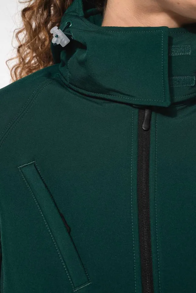 Kariban női kapucnis softshell kabát (K414), modellen