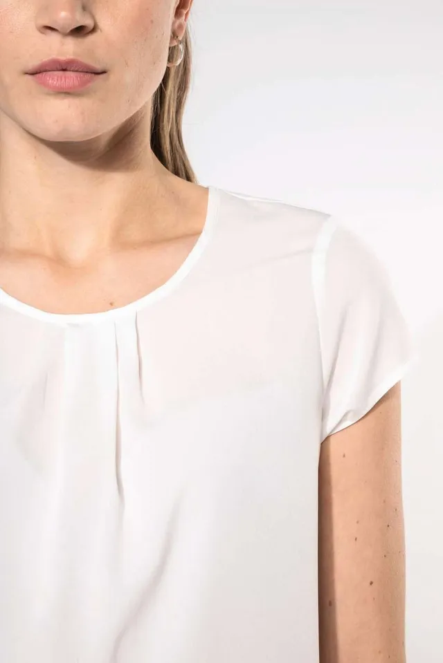 Kariban női rövid ujjú Krepp blúz (K5002), modellen
