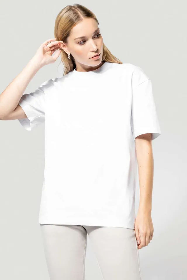 Kariban Oversized rövid ujjú uniszex póló (K3008), modellen