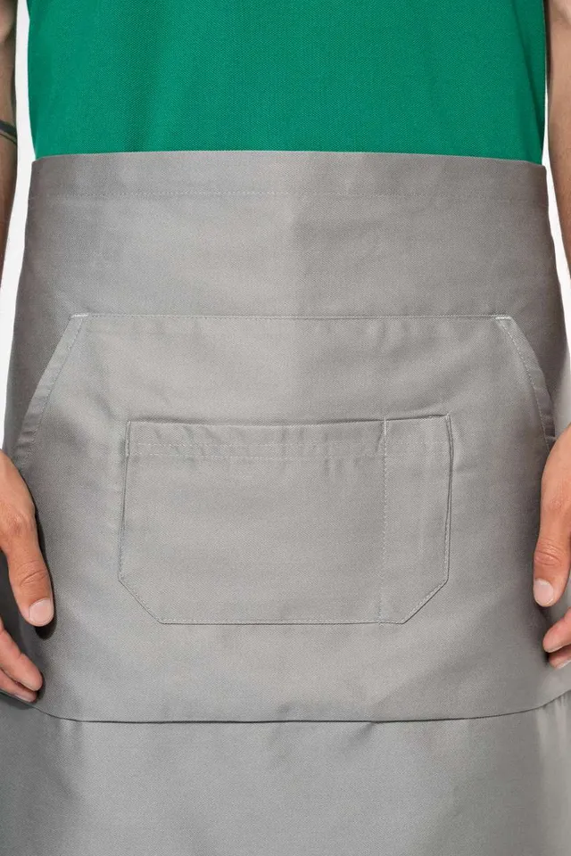 Kariban Polycotton középhosszú kötény (K899), modellen