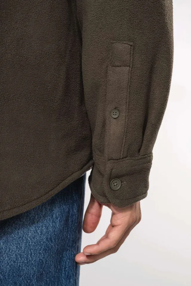 Kariban Sherpa béléses férfi ingkabát (K582), modellen