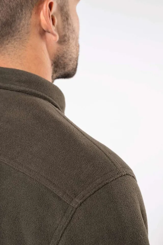 Kariban Sherpa béléses férfi ingkabát (K582), modellen