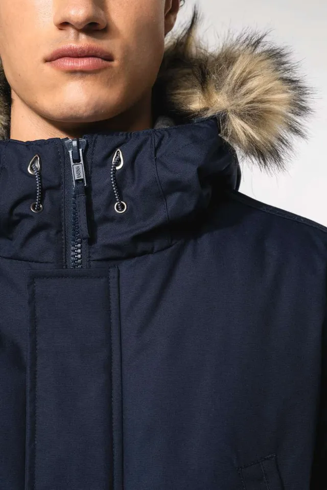 Kariban téli parka férfi (K621), modellen