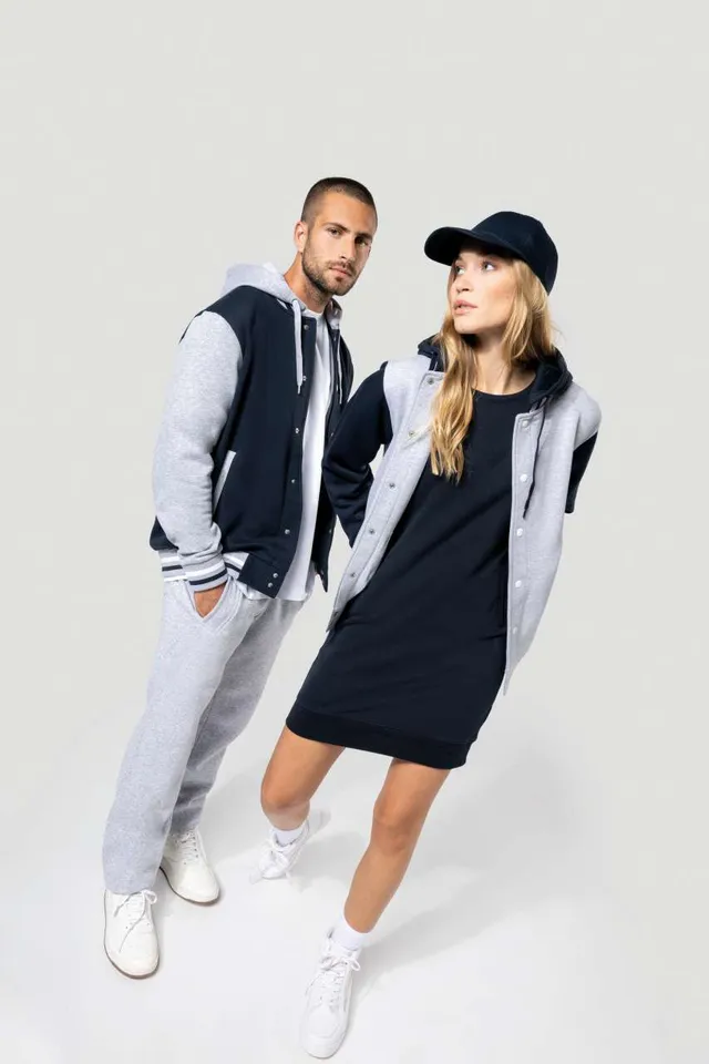 Kariban uniszex teddy kabát kapucnival (K4003), modellen