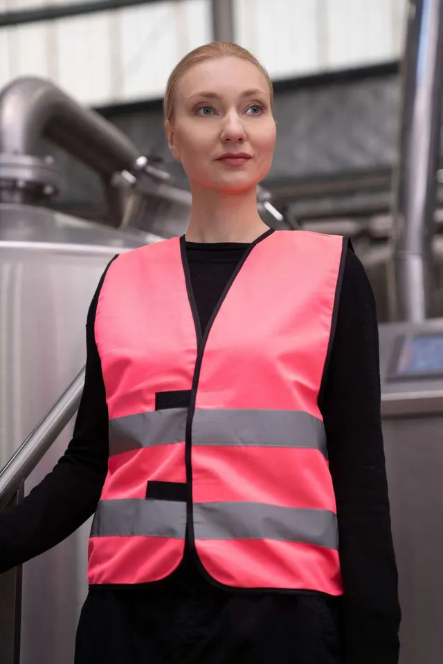 Korntex jól láthatósági mellény "dortmund" (KXFW), modellen