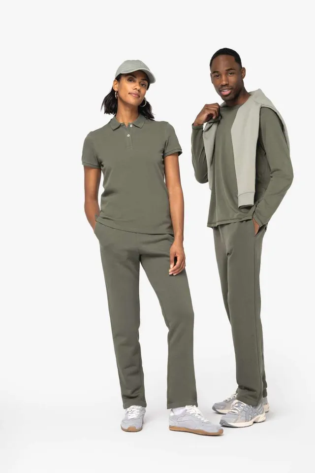 Native Spirit uniszex bő fazonú Jogging nadrág (NS723), modellen