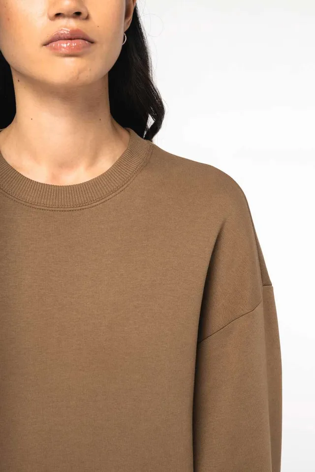 Native Spirit uniszex Oversized környakas pulóver (NS407), modellen