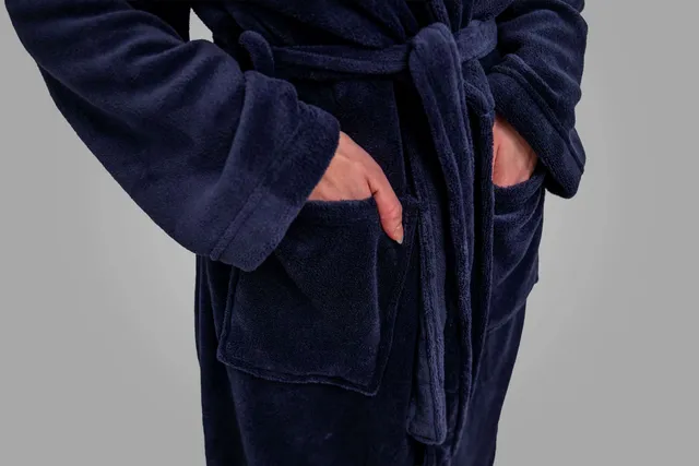 Olima Coral fleece fürdőköpeny törölköző (OLCB2600), modellen