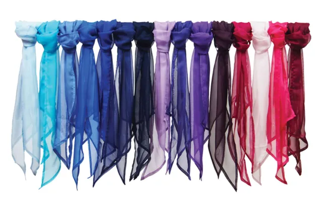 Premier 'colours Collection' egyszínű Sifon női sál (PR740), modellen