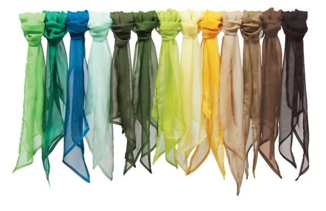 Premier 'colours Collection' egyszínű Sifon női sál (PR740), modellen