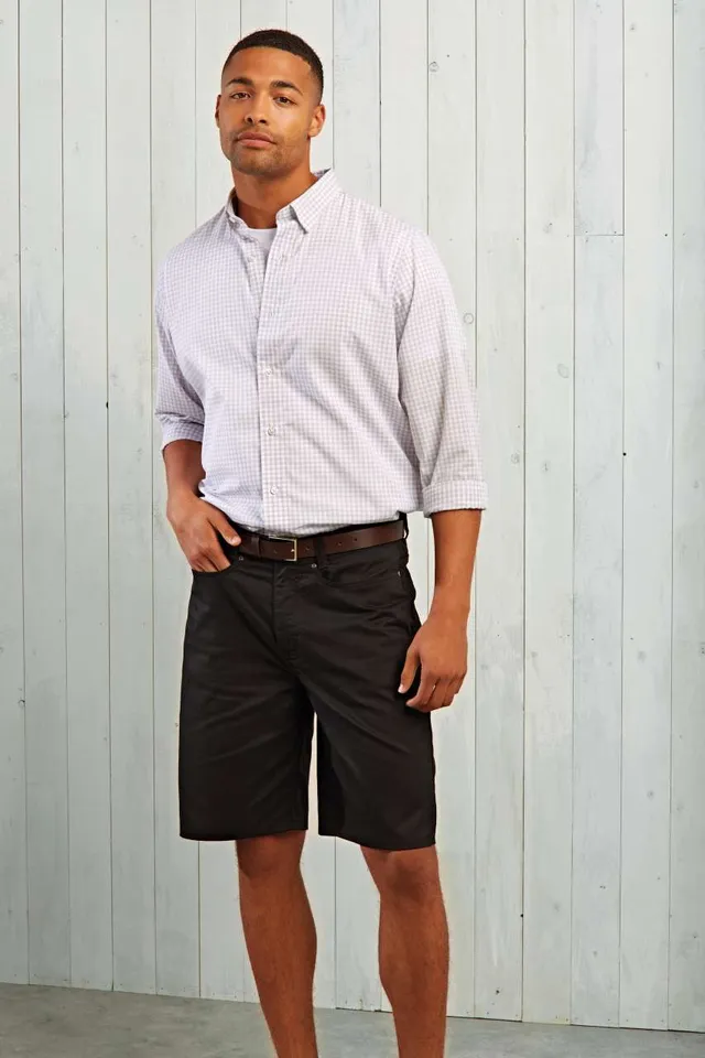 Premier férfi Performance Chino rövidnadrág (PR562), modellen