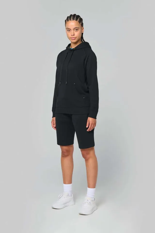 Proact felnőtt Multisport bermuda rövidnadrág (PA1022), modellen