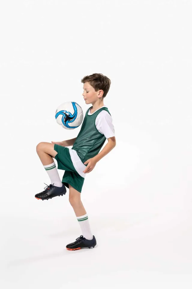 Proact gyerek Multi-sport kifordítható megkülönböztető mellény (PA048), modellen
