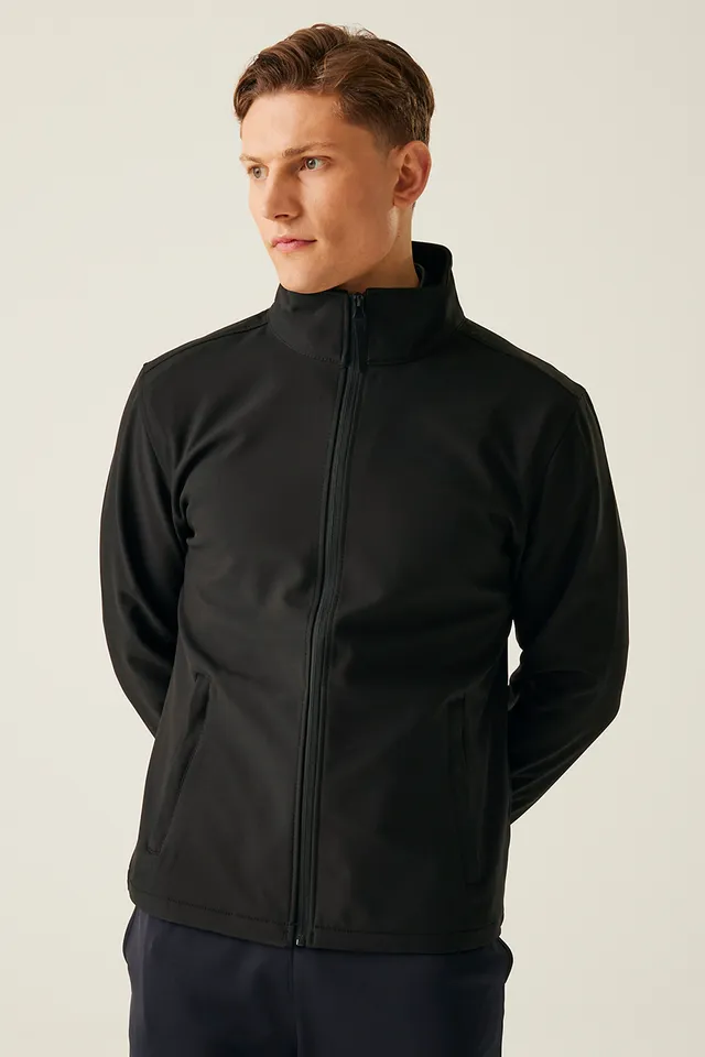 Regatta Classic nyomtatható könnyű softshell (TRA680), modellen
