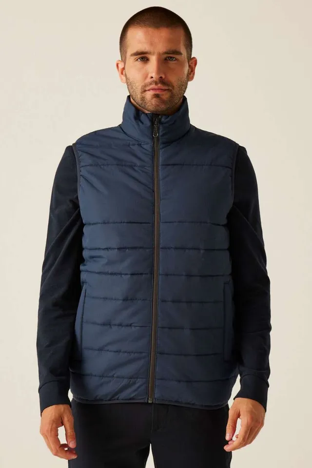 Regatta Essential Thermal férfi mellény (TRA935), modellen