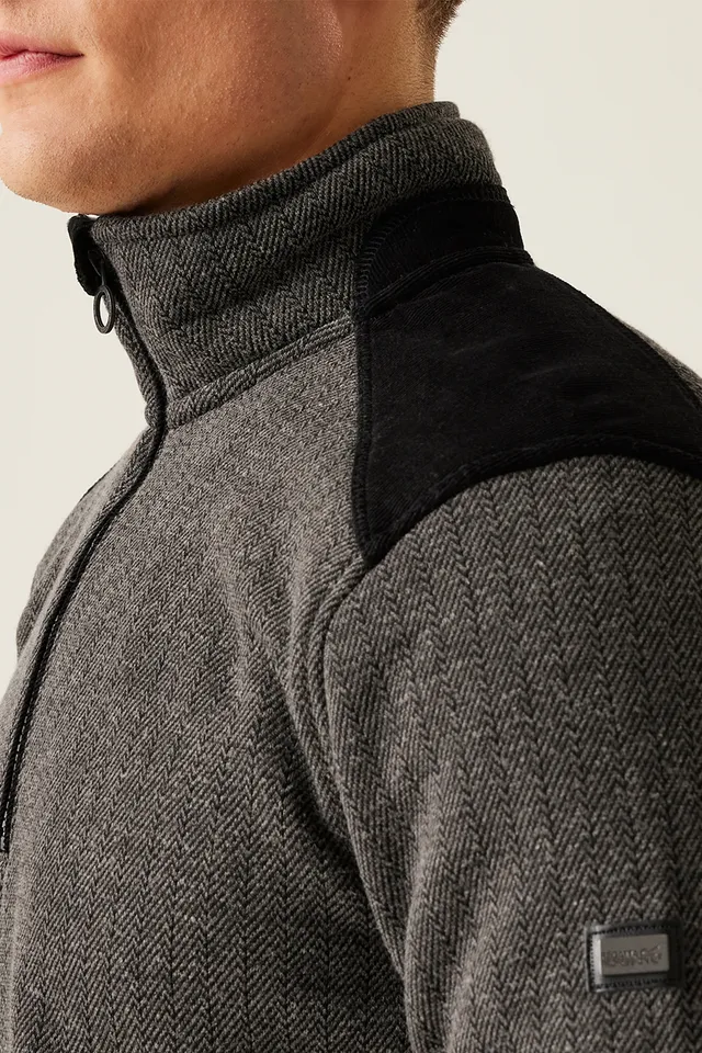 Regatta Holbeck Half Zip fleece férfi polár felső (TRF665), modellen