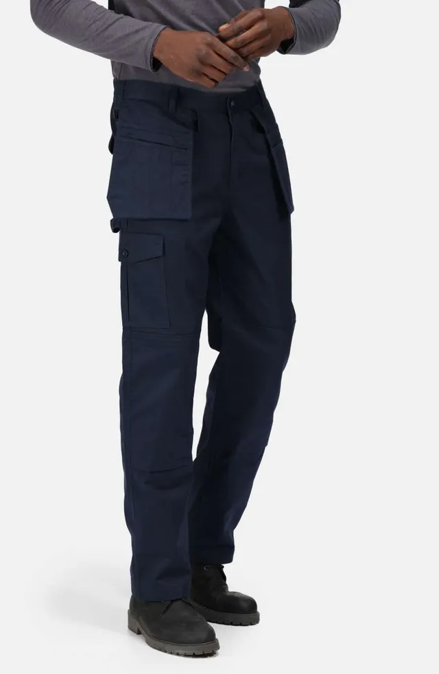 Regatta Pro Cargo lengőzsebes férfi nadrág (rövid) (TRJ501S), modellen
