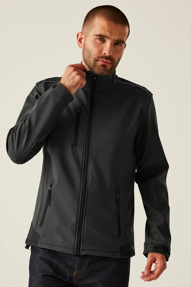 Regatta Sandstorm Ripstop férfi softshell (TRA651), modellen