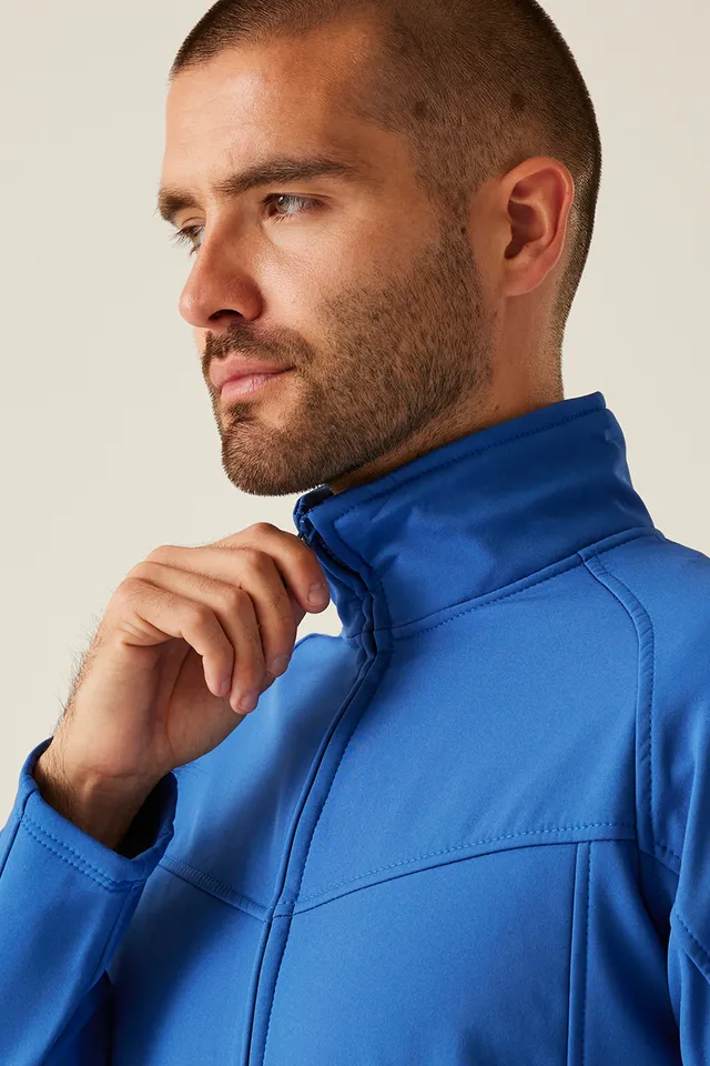 Regatta Uproar Interactive férfi softshell (TRA642), modellen