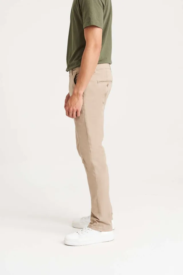 So Denim Adam Slim chino férfi nadrág (SD020), modellen
