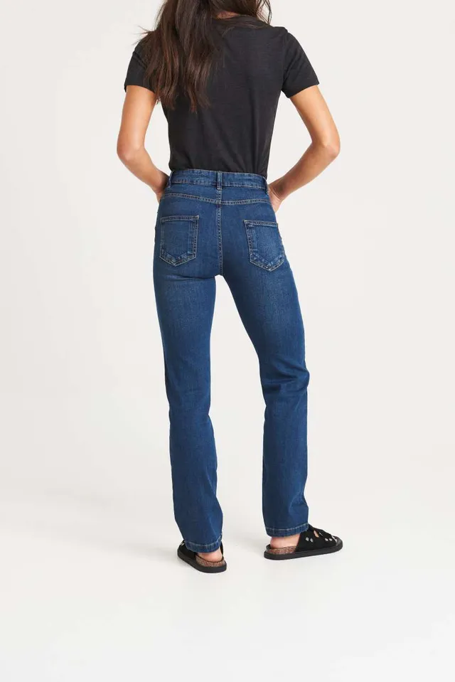 So Denim Katy Egyenes szárú női farmernadrág (SD011), modellen