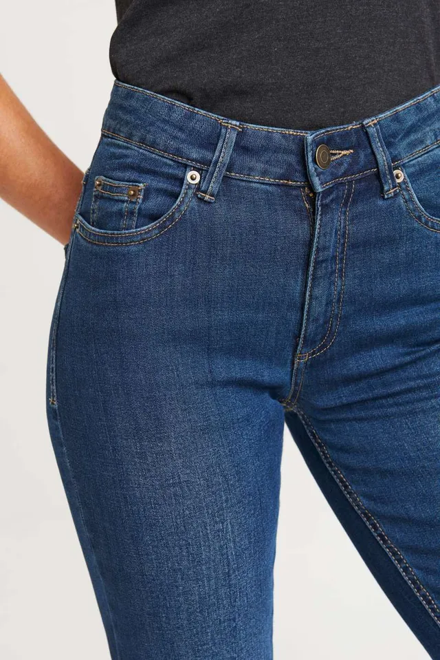 So Denim Katy Egyenes szárú női farmernadrág (SD011), modellen