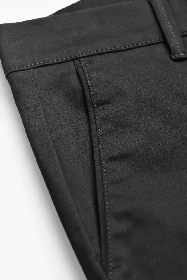 SOL'S Jared - stretch női szaténnadrág (02918), modellen