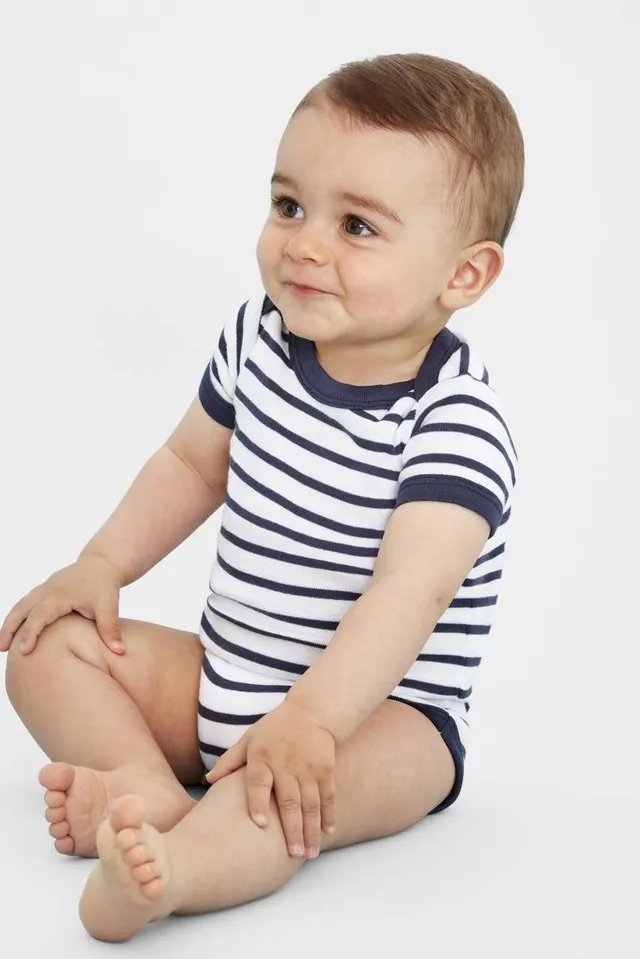 SOL'S Miles - csíkos baba body (01401), modellen