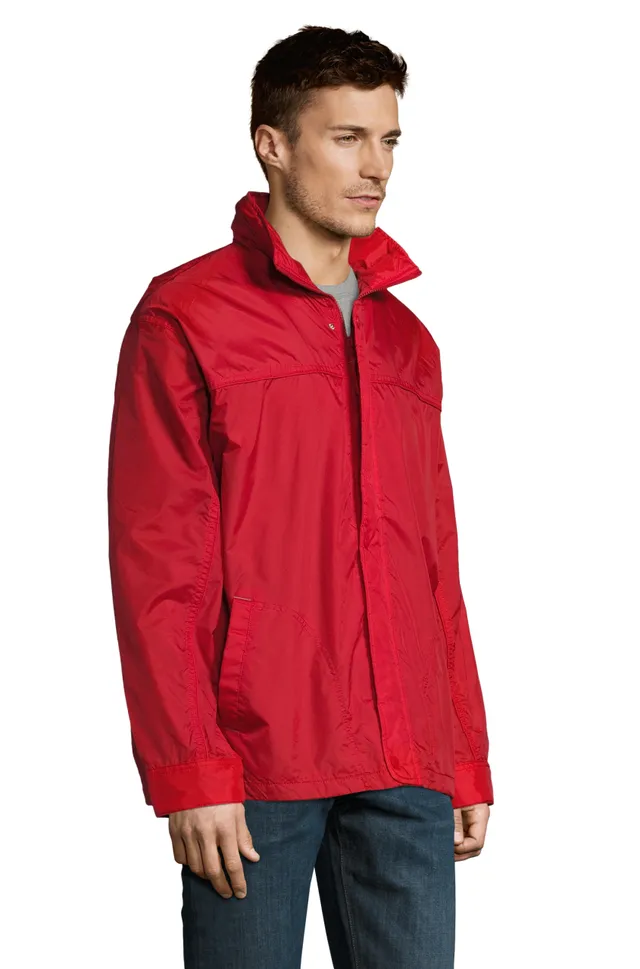 SOL'S Mistral - jersey-bélelt vízlepergető széldzseki (46000), modellen