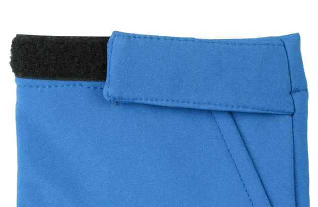 SOL'S Relax - férfi softshell cipzáras dzseki (46600), modellen