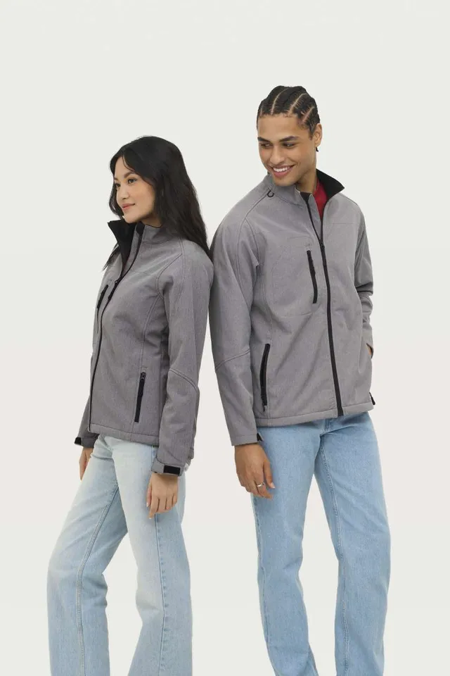 SOL'S Relax - férfi softshell cipzáras dzseki (46600), modellen