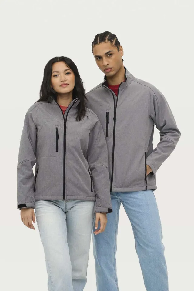 SOL'S Relax - férfi softshell cipzáras dzseki (46600), modellen
