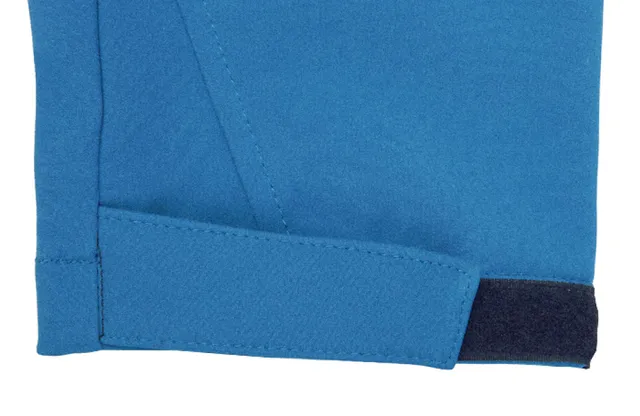 SOL'S Roxy - női softshell cipzáras dzseki (46800), modellen