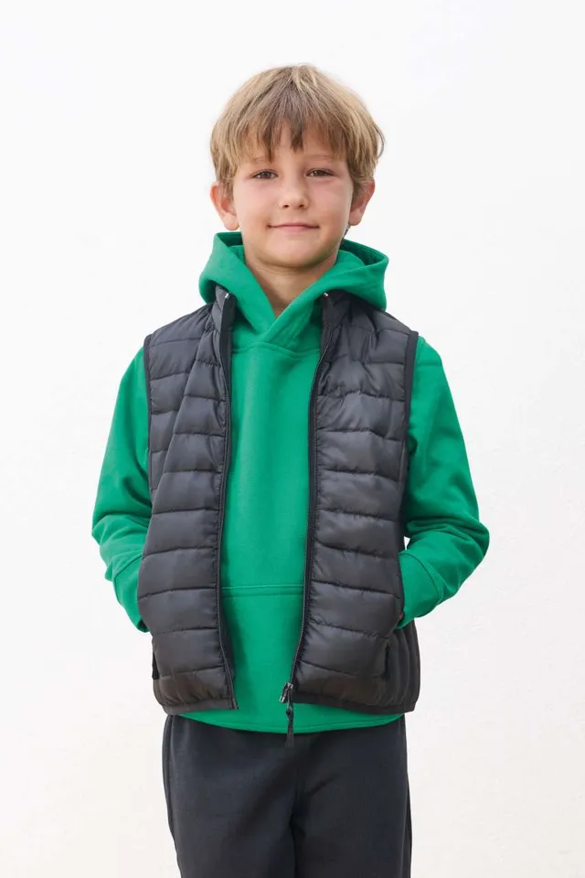SOL'S Stream BW - Lightweight bélelt gyermek mellény (04446), modellen